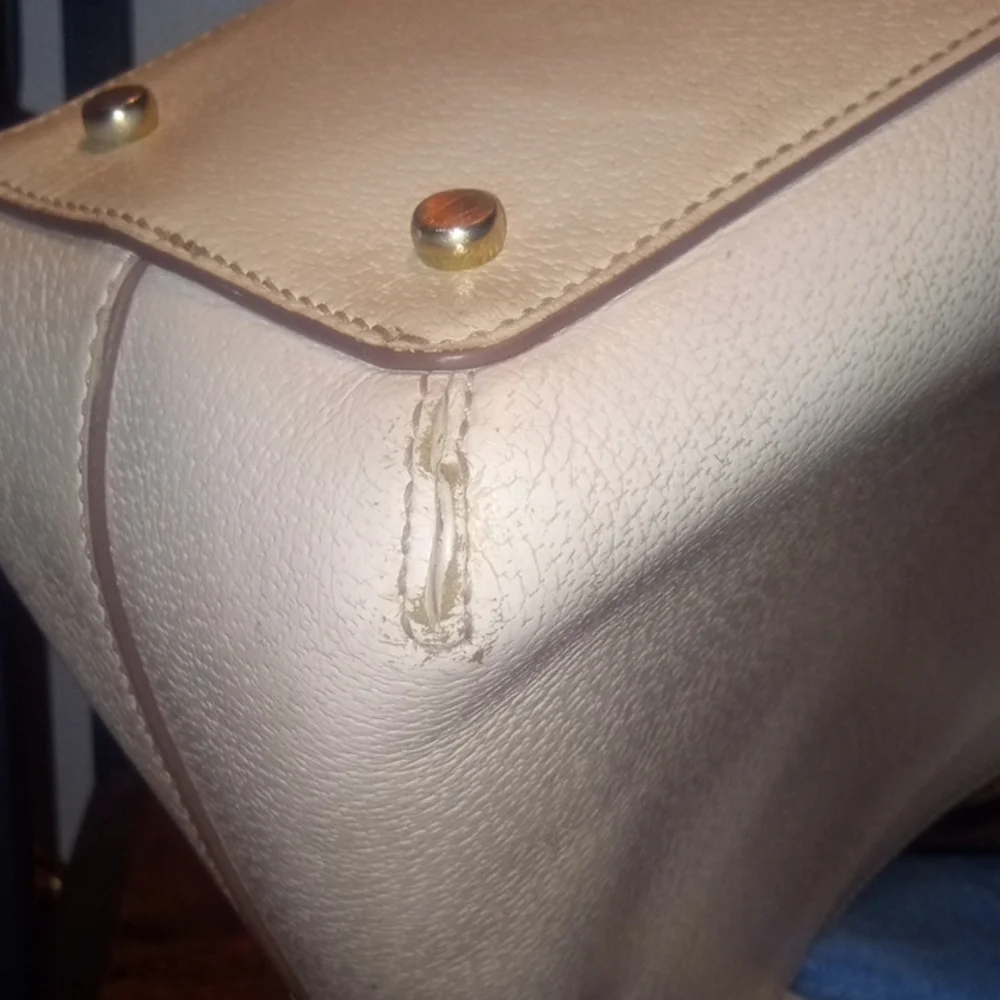 kate spade | Picnic Perfect Bee Lottie Handbag | GUC- see description - Picture 6 of 14